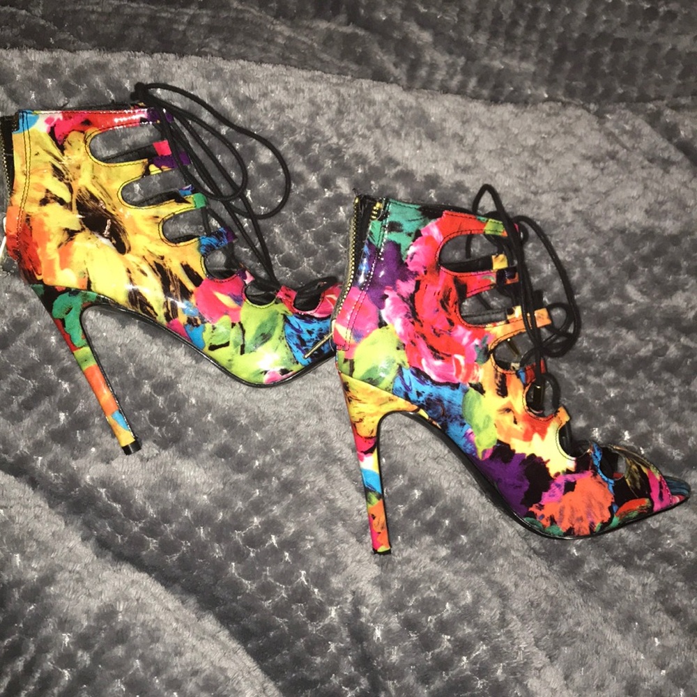 Never Worn Steve Madden Colorful Peep Toe Heels
